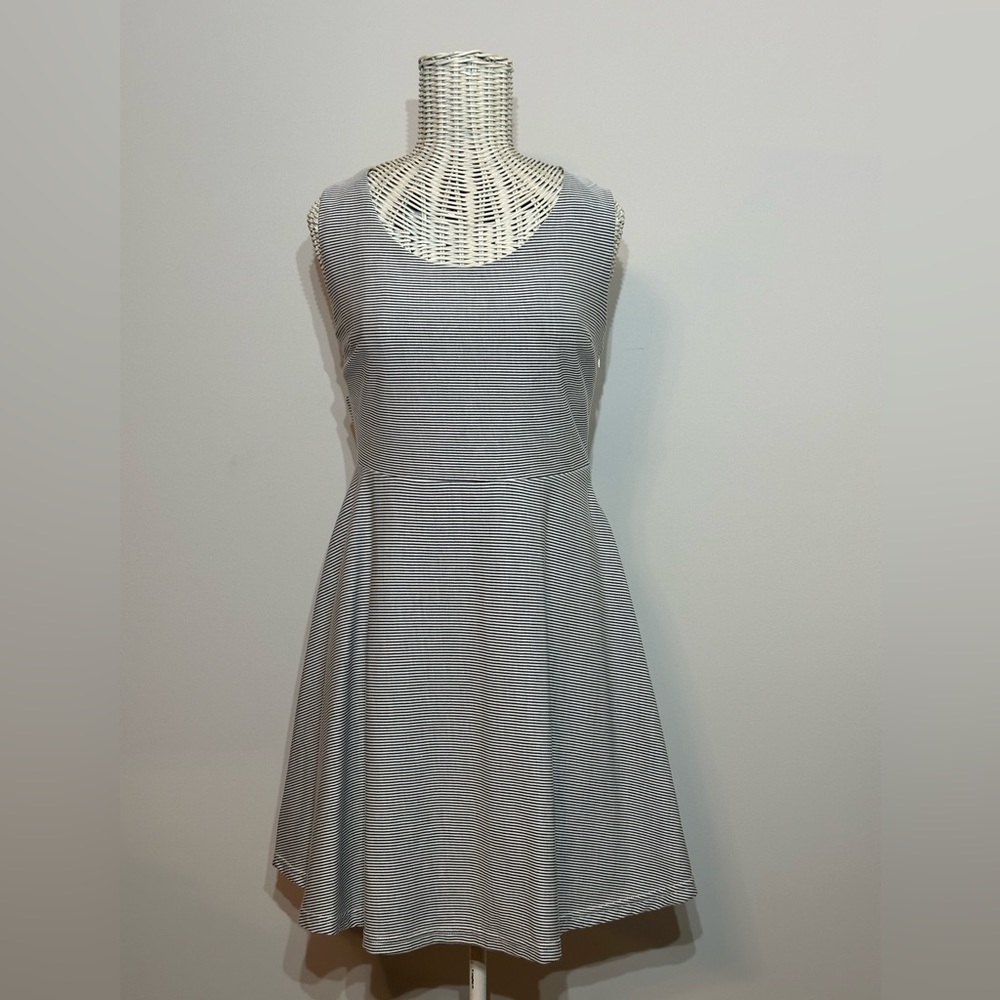 NWT women’s dress, size L